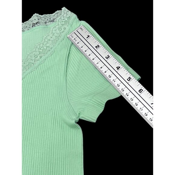 Rue 21 - Women's Short Sleeve Lace V-Neck T-Shirt - Green - XXS - Picture 10 of 12